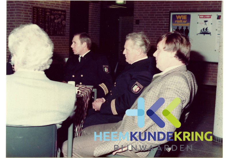 gemeente H&A 27-01-1984 ingebruik name voormalige brandblus boot van Emmerich Coll. HKR (8)